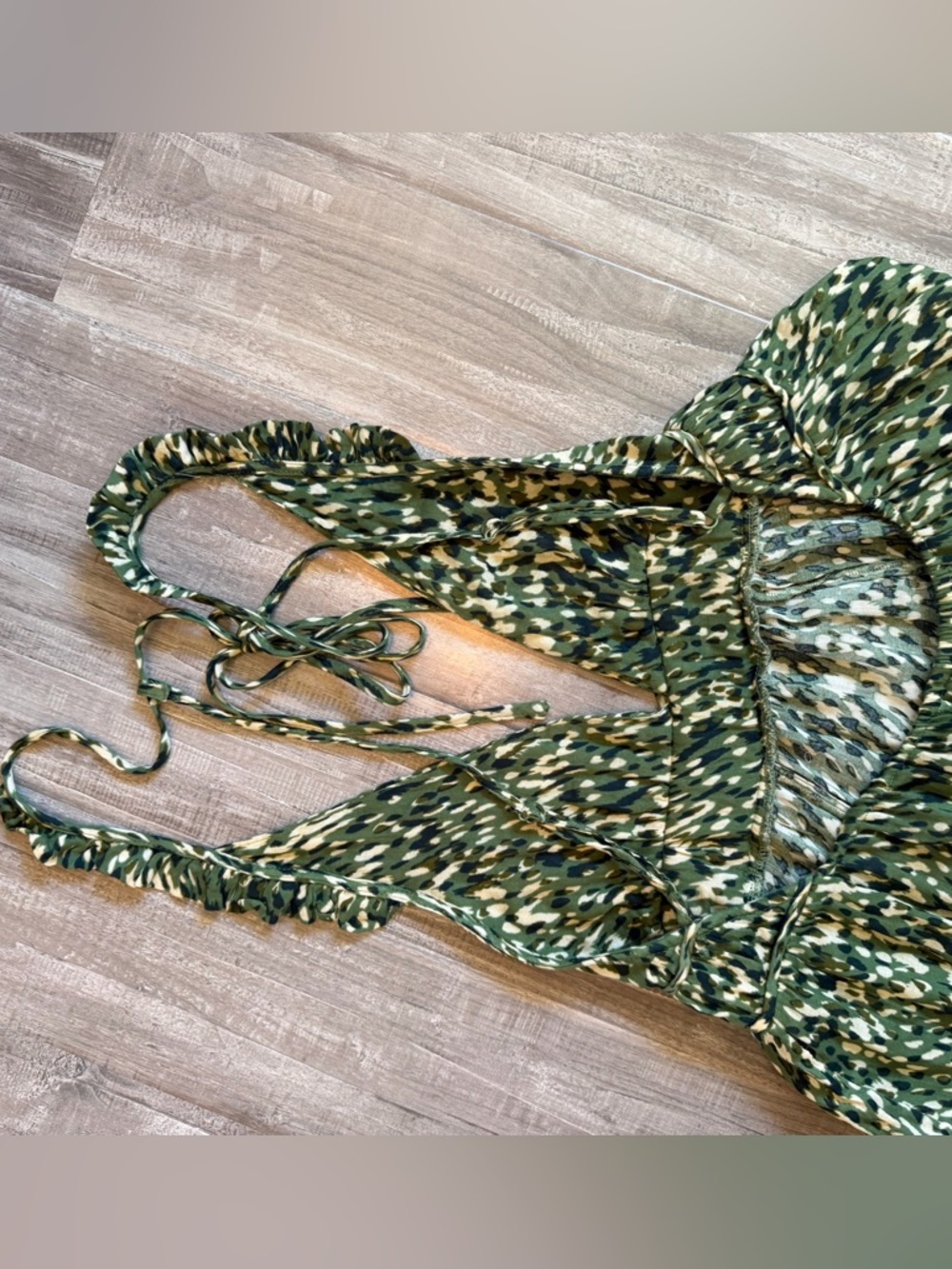 Celandine Green Floral Deep V Backless Maxi Dress - Picture 7 of 9